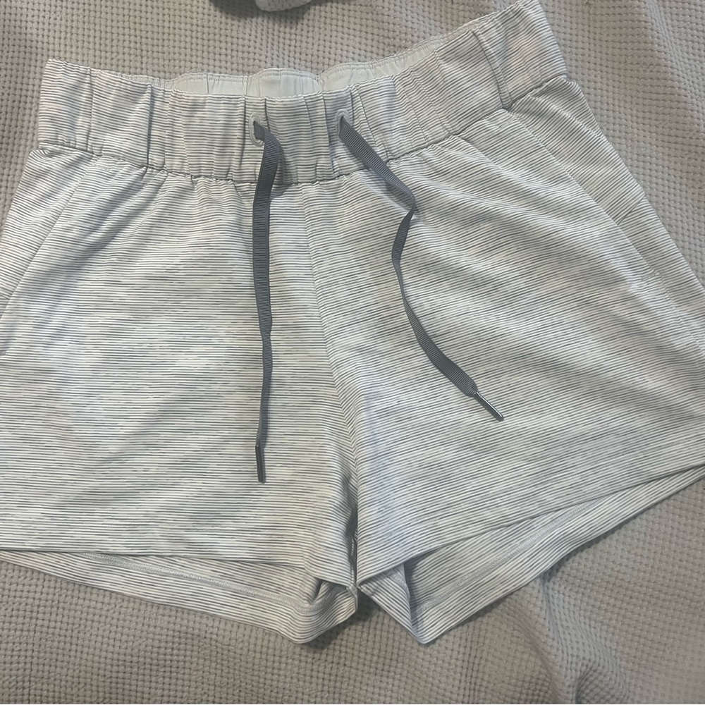 Lululemon shorts 4